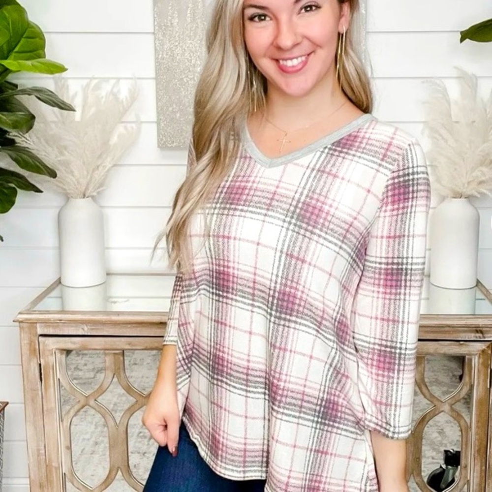 Dear Scarlett Gray/Purple Plaid Lightweight Long Sleeve V-Neck Women’s M NWOT